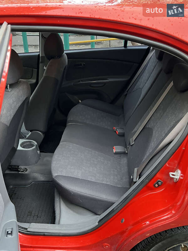 Хетчбек Kia Rio 2008 в Києві
