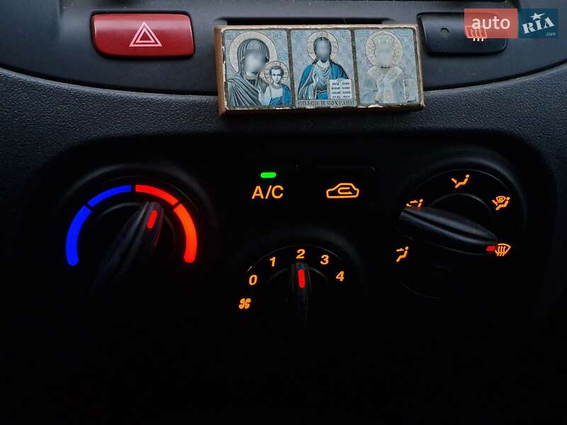 Седан Kia Rio 2008 в Одессе фото 50 Седан Kia Rio 2008 в Одессе