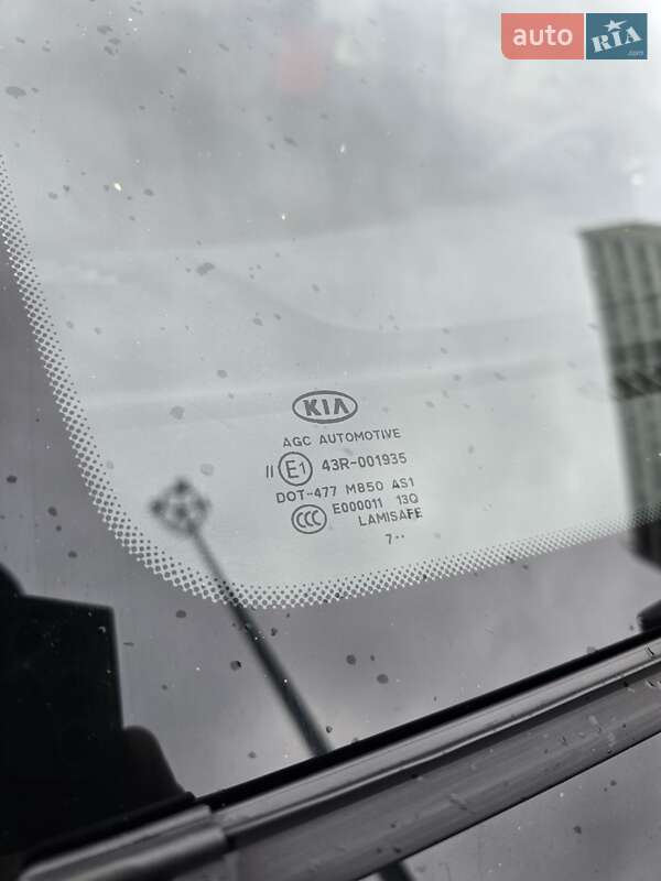 Хэтчбек Kia Rio 2007 в Киеве