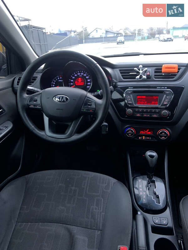 Седан Kia Rio 2013 в Киеве фото 7 Седан Kia Rio 2013 в Киеве