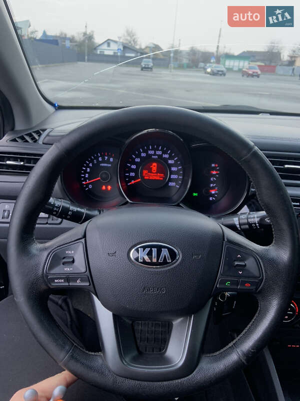 Седан Kia Rio 2013 в Киеве фото 15 Седан Kia Rio 2013 в Киеве