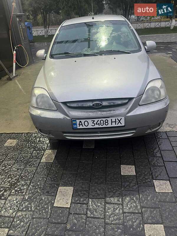 Универсал Kia Rio 2004 в Ужгороде