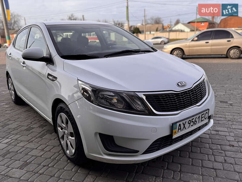 Седан Kia Rio 2013 в Харькове