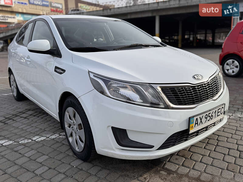 Седан Kia Rio 2013 в Харькове
