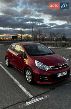 Хетчбек Kia Rio 2016 в Києві