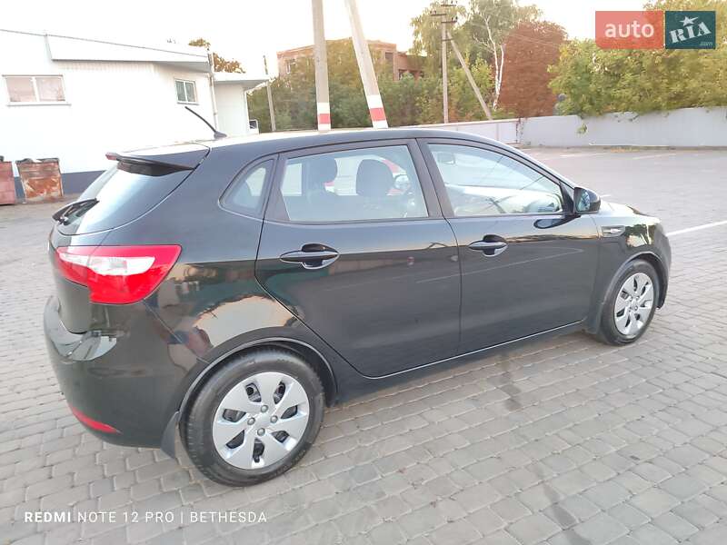 Хэтчбек Kia Rio 2012 в Кременчуге