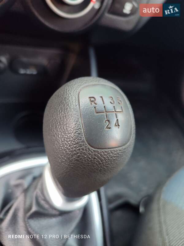 Хэтчбек Kia Rio 2012 в Кременчуге