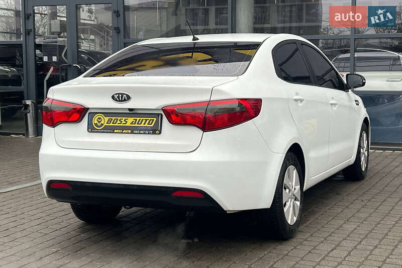Седан Kia Rio 2012 в Ивано-Франковске