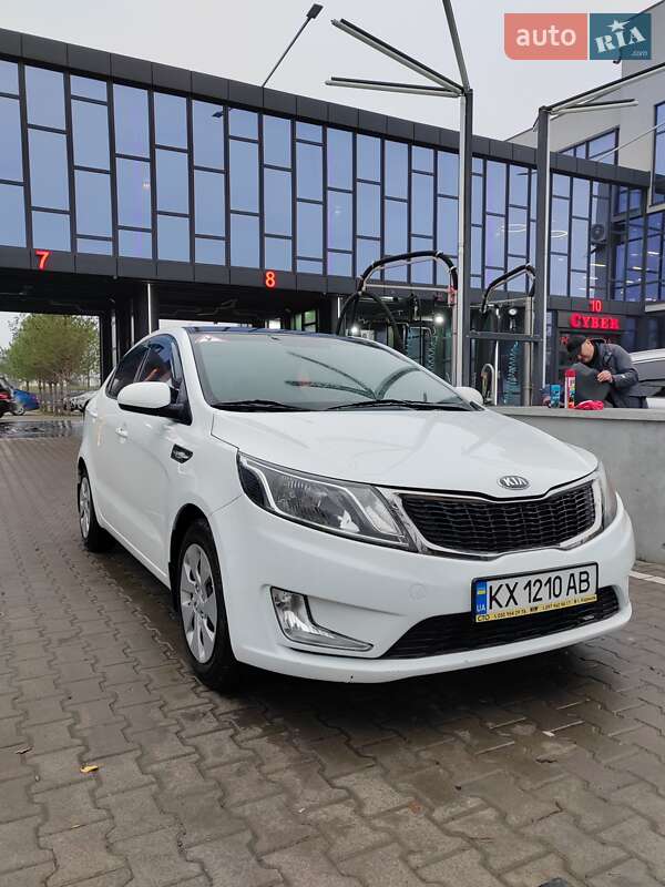 Седан Kia Rio 2013 в Ровно фото Седан Kia Rio 2013 в Ровно