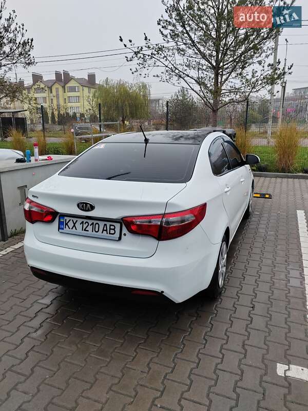 Седан Kia Rio 2013 в Ровно фото 6 Седан Kia Rio 2013 в Ровно