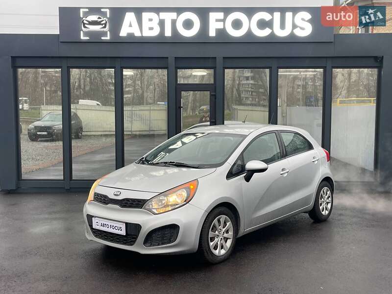 Хэтчбек Kia Rio 2012 в Киеве