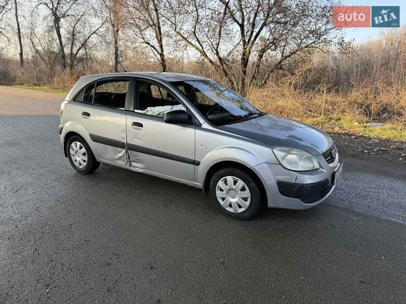 Хэтчбек Kia Rio 2007 в Днепре