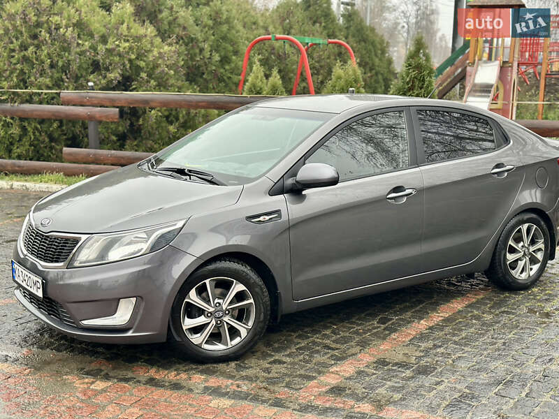 Седан Kia Rio 2014 в Киеве