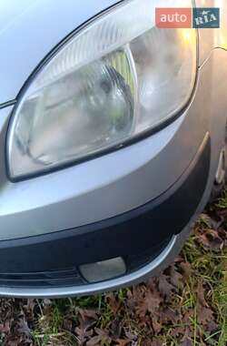 Хэтчбек Kia Rio 2005 в Онуфриевке