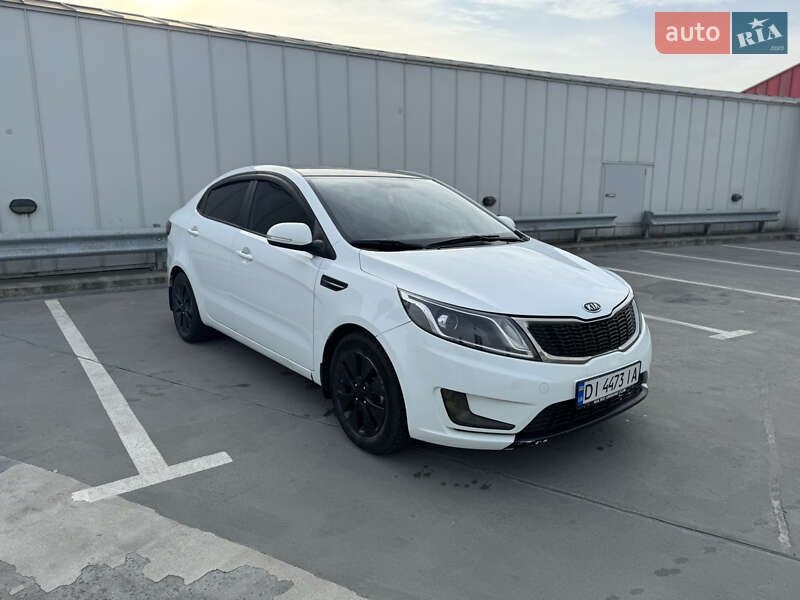Седан Kia Rio 2011 в Киеве