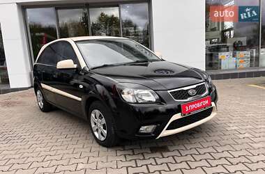 Хэтчбек Kia Rio 2009 в Житомире