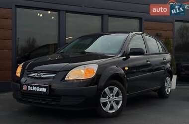 Хэтчбек Kia Rio 2009 в Ровно