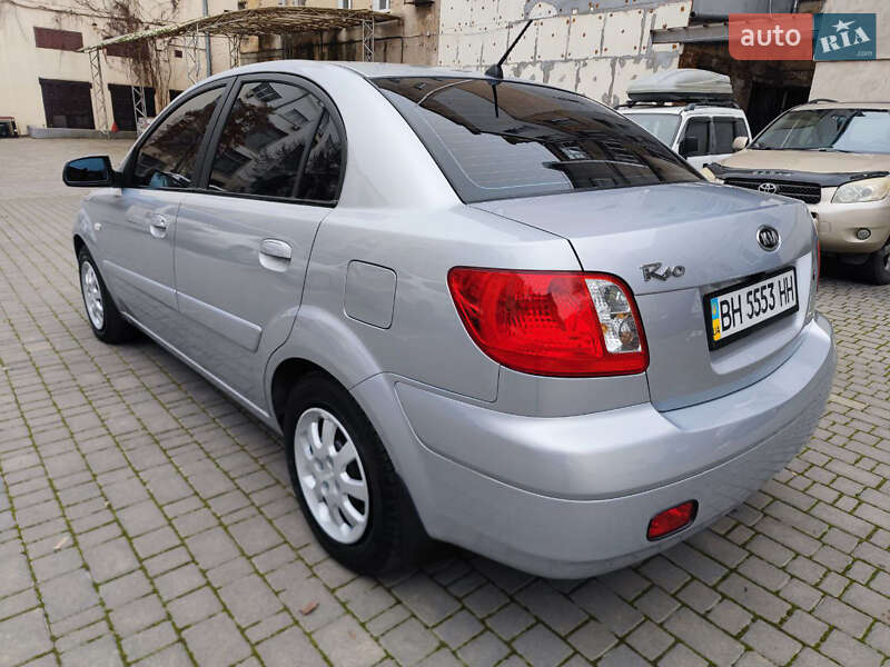 Kia Rio 2007