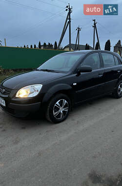 Хетчбек Kia Rio 2009 в Тернополі