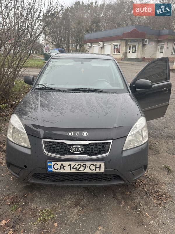 Kia Rio 2010 Kia Rio 2010