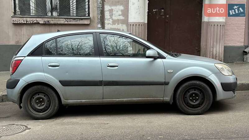 Хэтчбек Kia Rio 2007 в Киеве
