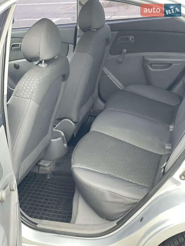 Седан Kia Rio 2007 в Киеве