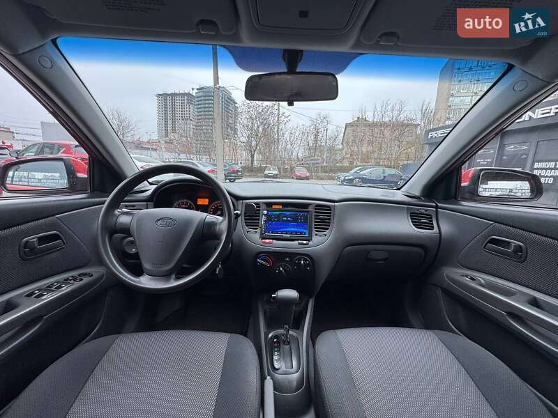 Хэтчбек Kia Rio 2006 в Днепре