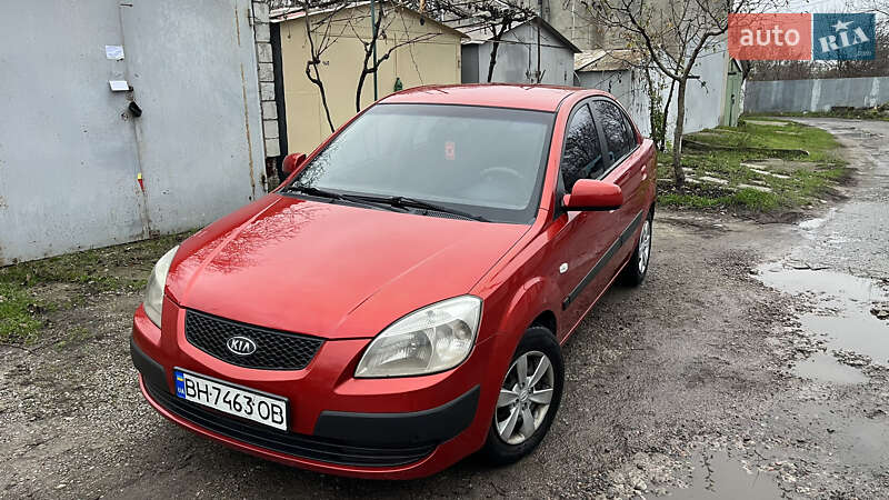 Седан Kia Rio 2008 в Одессе