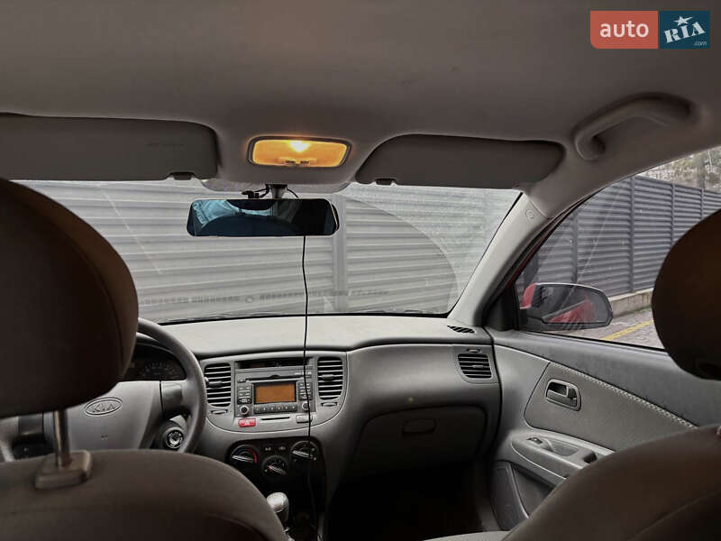 Седан Kia Rio 2008 в Івано-Франківську