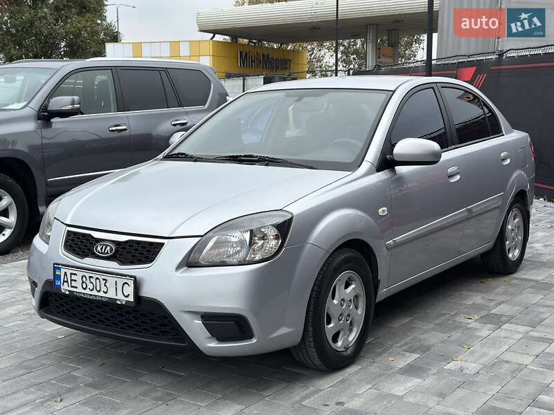 Седан Kia Rio 2010 в Днепре фото 7 Седан Kia Rio 2010 в Днепре