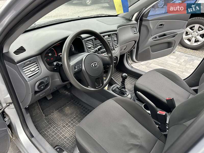 Седан Kia Rio 2010 в Днепре фото 24 Седан Kia Rio 2010 в Днепре