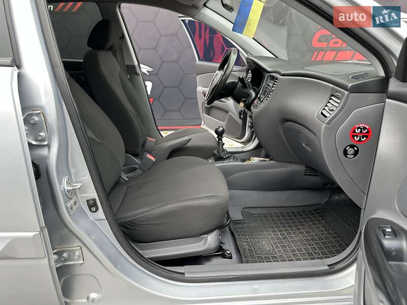 Седан Kia Rio 2010 в Днепре фото 35 Седан Kia Rio 2010 в Днепре