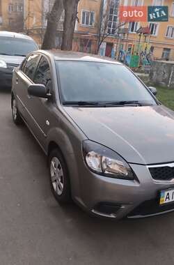 Седан Kia Rio 2011 в Киеве