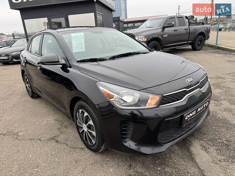 Седан Kia Rio 2017 в Києві