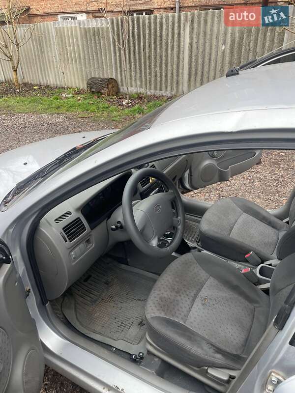 Седан Kia Rio 2005 в Харькове