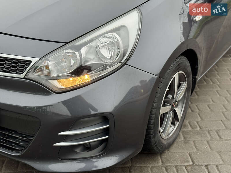 Хэтчбек Kia Rio 2016 в Киеве