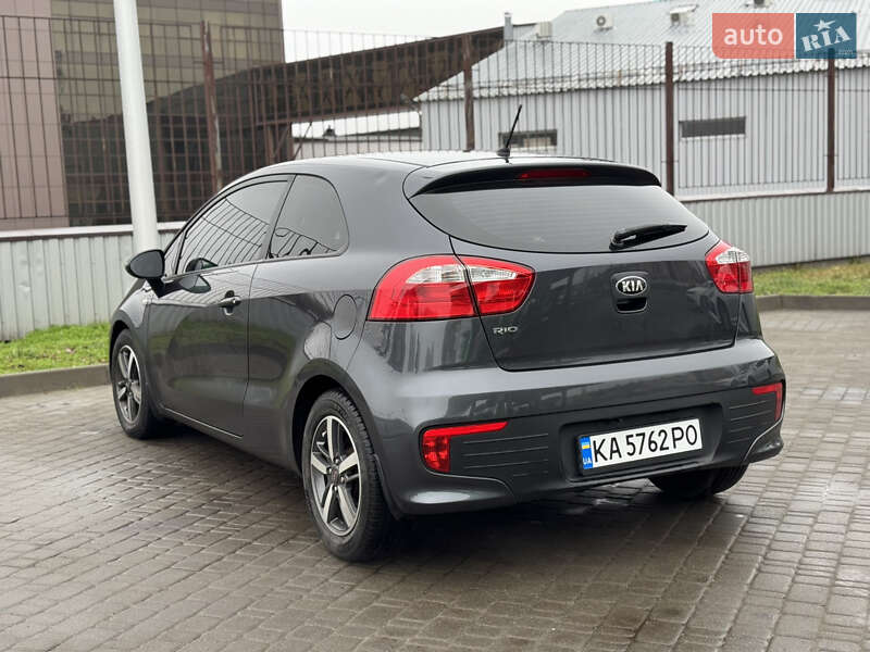 Хэтчбек Kia Rio 2016 в Киеве