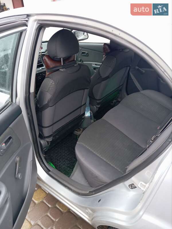 Седан Kia Rio 2008 в Тернополе
