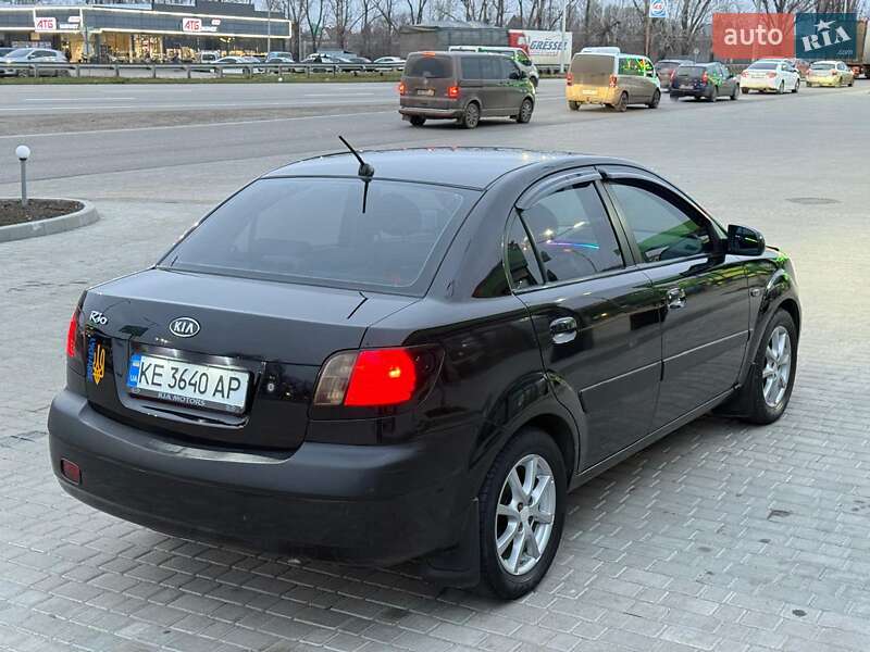 Седан Kia Rio 2007 в Дніпрі