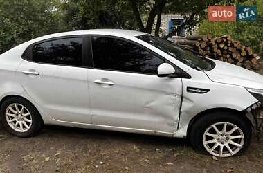 Седан Kia Rio 2012 в Чигирине
