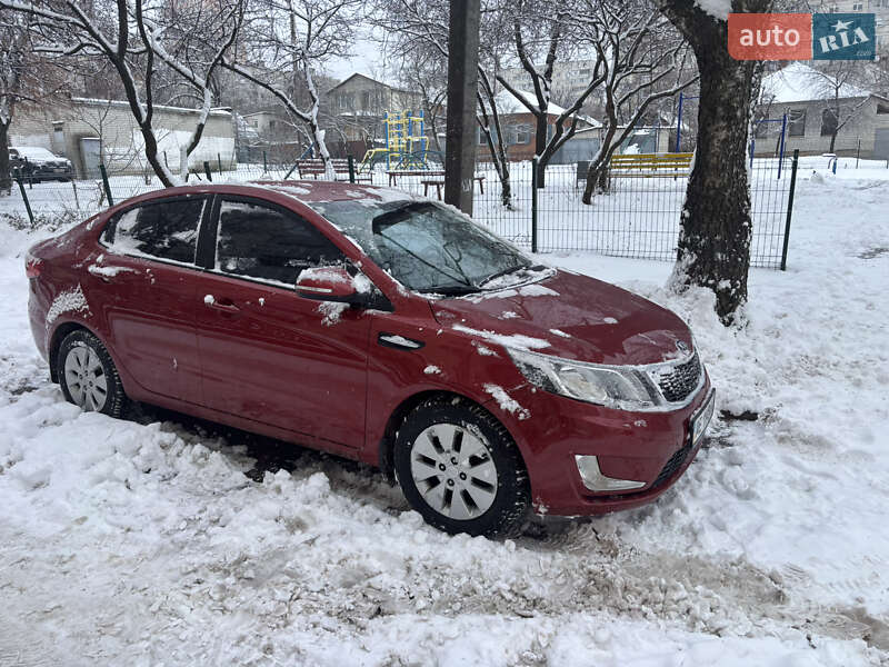 Седан Kia Rio 2014 в Харкові
