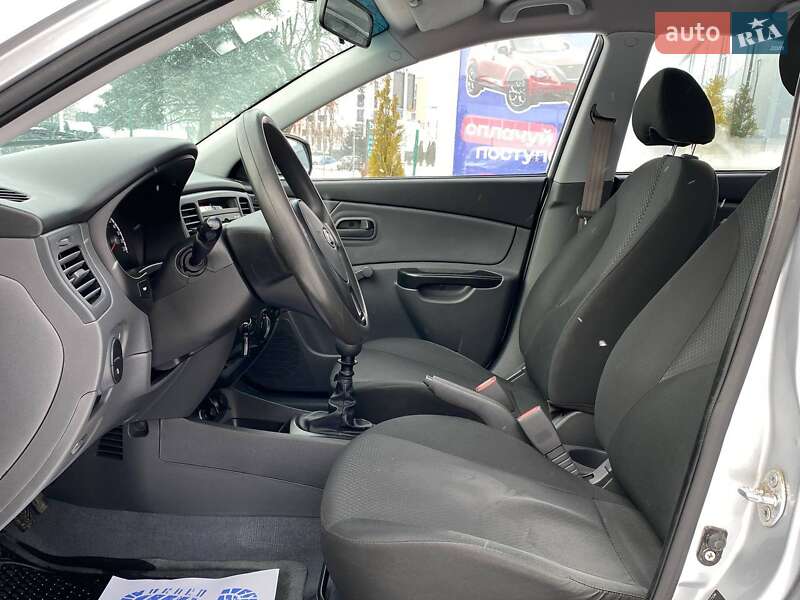 Седан Kia Rio 2011 в Львові фото 8 Седан Kia Rio 2011 в Львові