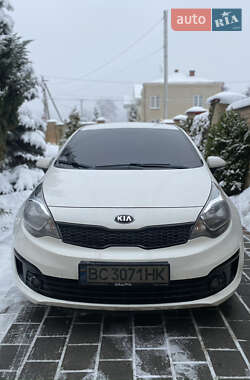 Седан Kia Rio 2017 в Львове