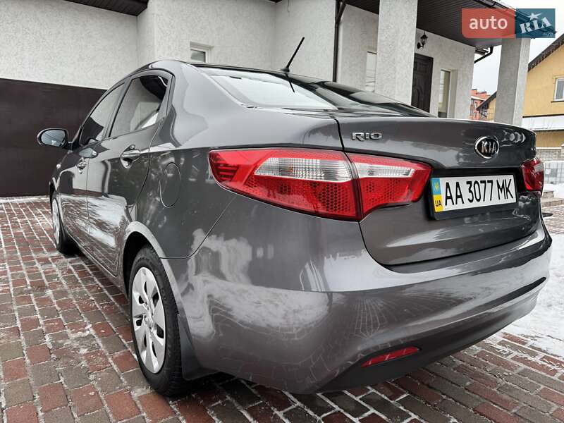 Седан Kia Rio 2012 в Киеве