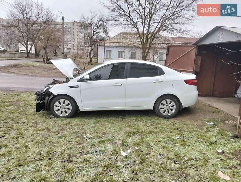 Седан Kia Rio 2014 в Николаеве