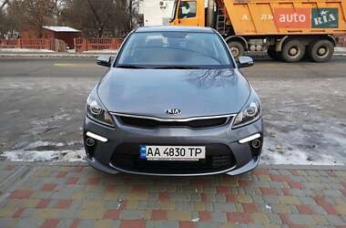 Седан Kia Rio 2018 в Киеве