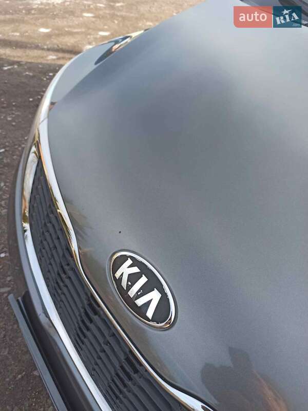 Седан Kia Rio 2013 в Полтаве