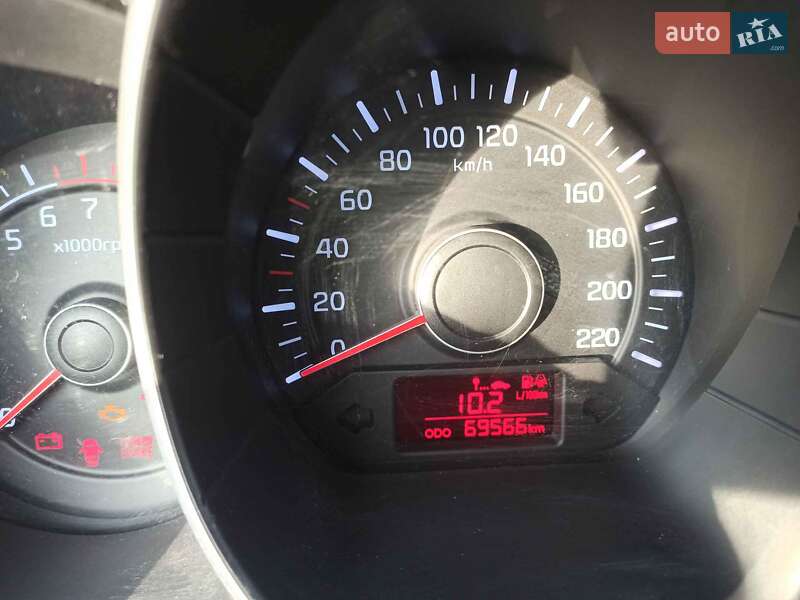 Седан Kia Rio 2013 в Полтаве