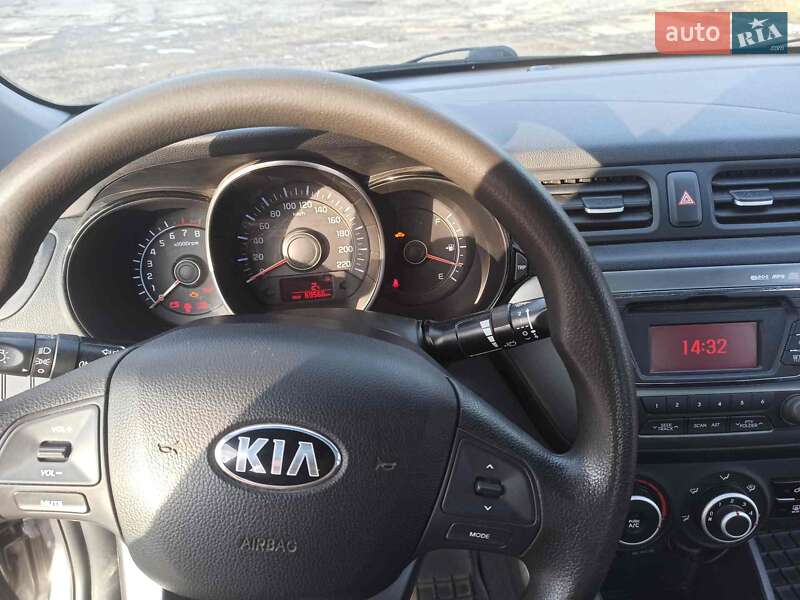 Седан Kia Rio 2013 в Полтаве