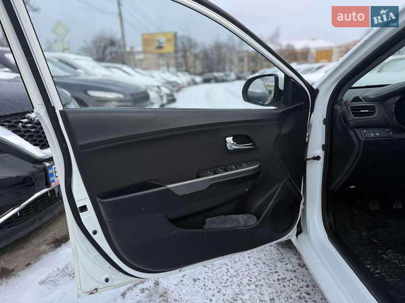 Седан Kia Rio 2013 в Полтаве